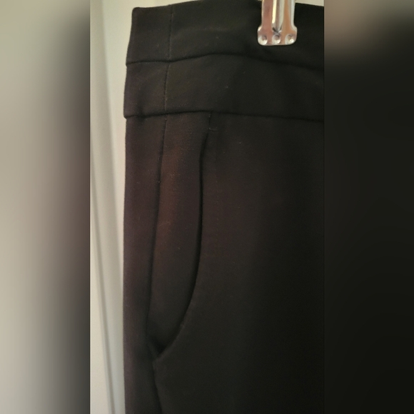 George Classic Black Women’s Capri Pants | Size 6 - Picture 2 of 6